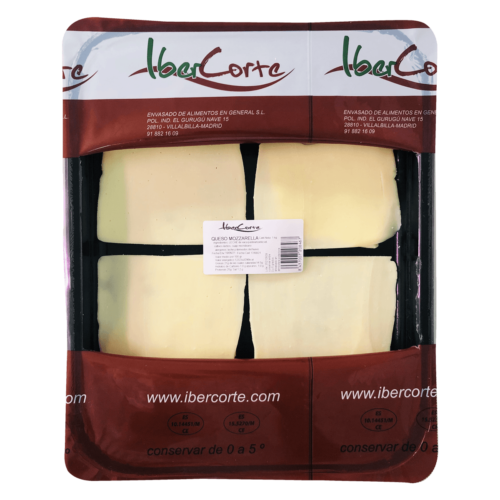 Bandeja de Queso mozzarella en lonchas cuadradas y envasado en atmósfera protectora.<br>Formatos de 500 grs 1 kg y 2 kg